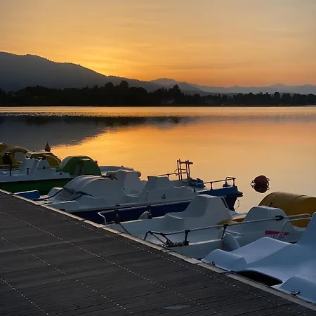 아파트 Nest Of The Lakes - Between Maggiore, Monate And Comabbio *