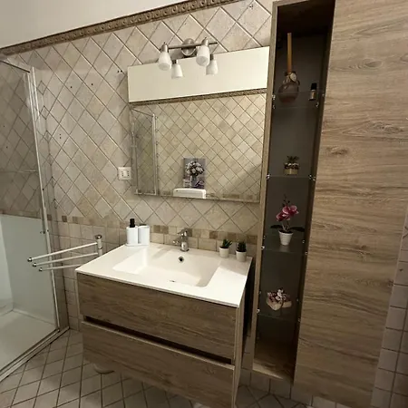 Apartman Nest Of The Lakes - Between Maggiore, Monate And Comabbio