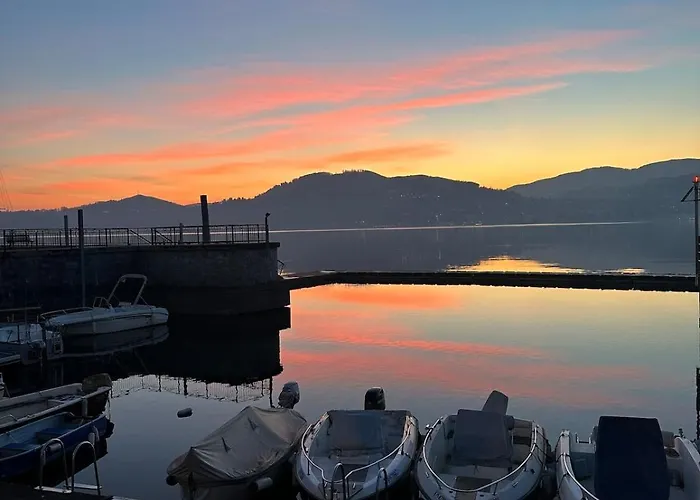 아파트 Nest Of The Lakes - Between Maggiore, Monate And Comabbio *